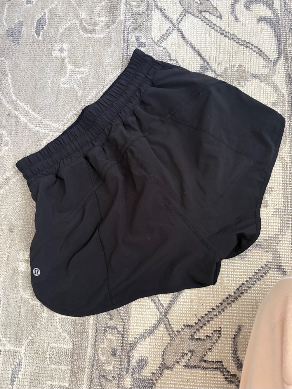 Lululemon Track That High-Rise Short 3” Lined in Black - Picture 4 of 5